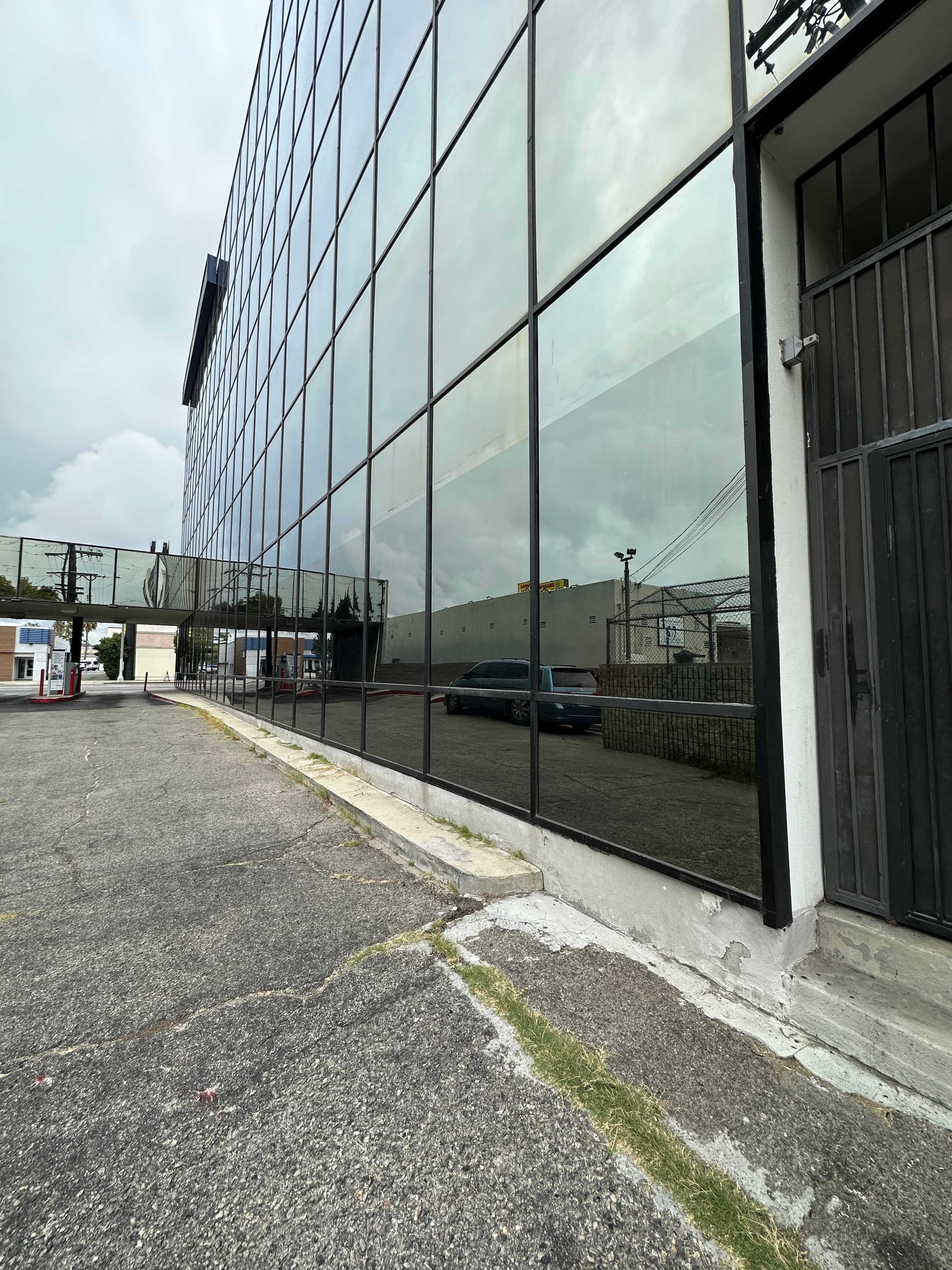 Commercial window tinting